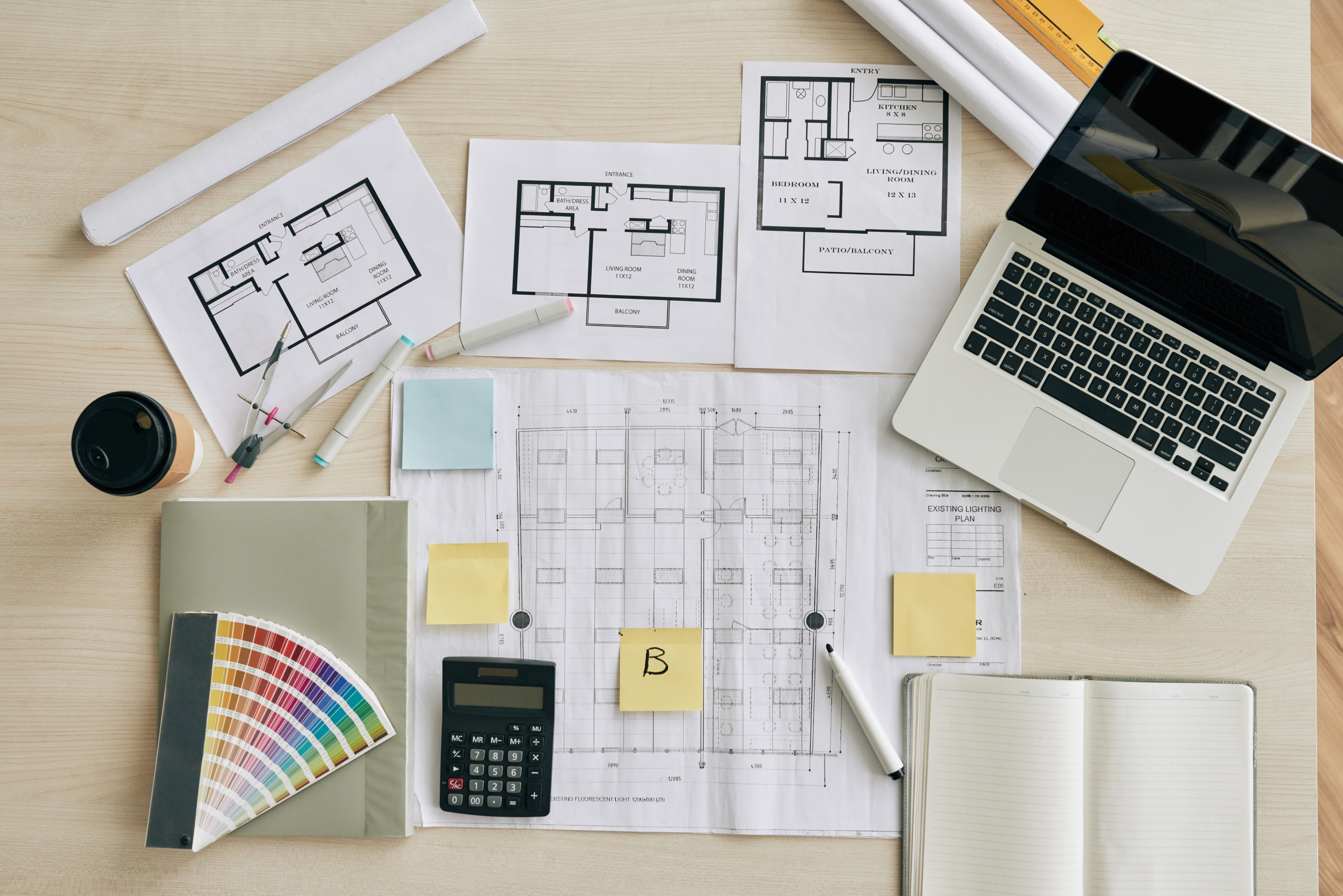 Open floor office planning and collaborative layouts